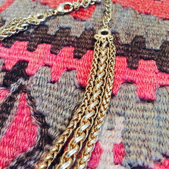 Free with purchase! Three Layer Gold Chain Necklace - Picture 5 of 5
